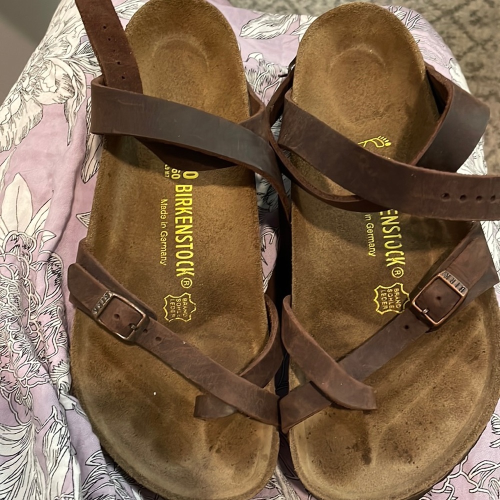 🌟 Yara Birkenstock women’s size EU 40